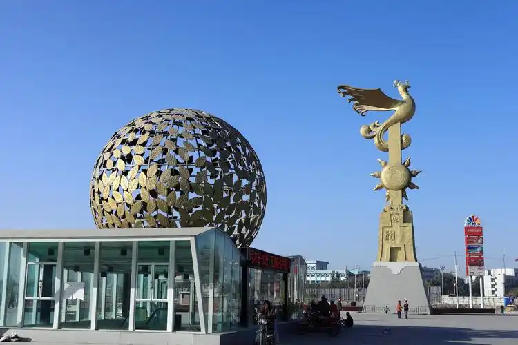 美丽新疆---新疆阿克苏市凤凰广埸2