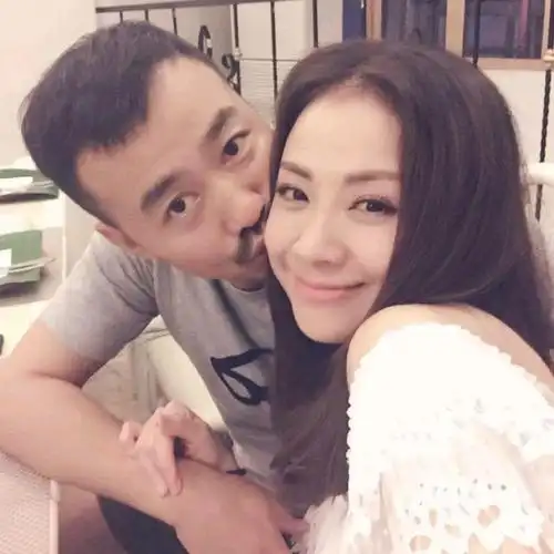 钱莹与老公刘璋牧