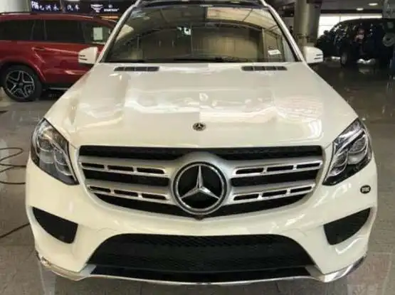 西双版纳奔驰gls500优惠 店内降价25.8万