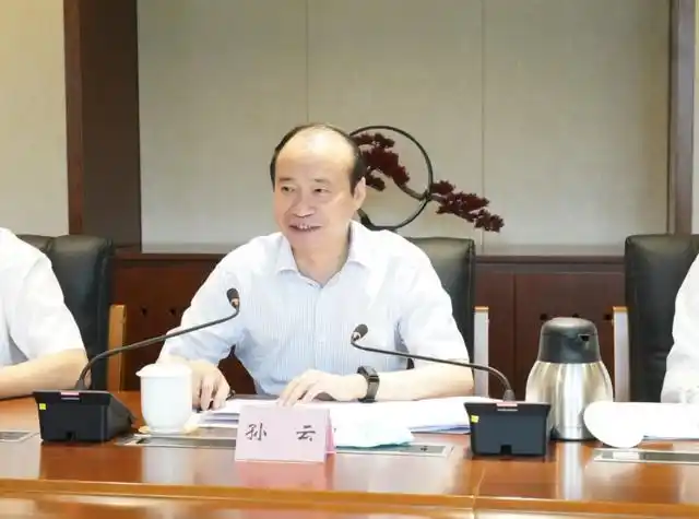 四川能投党委书记董事长孙云率队赴甘孜州座谈调研