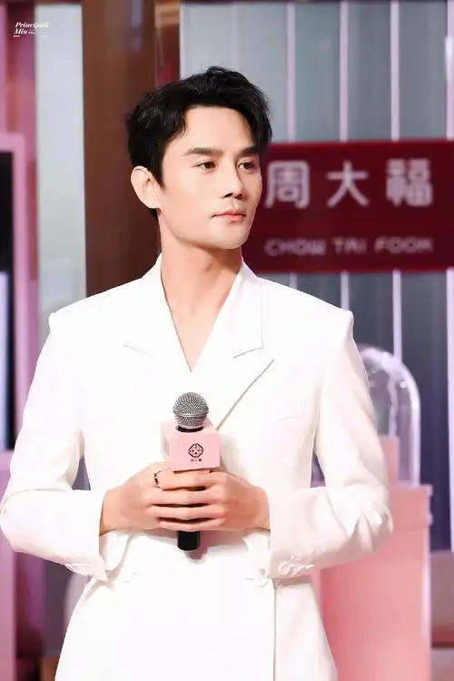 周大福天荒地老限时体验展,许你承诺,天荒地老来自:不会飞的猫2021-10