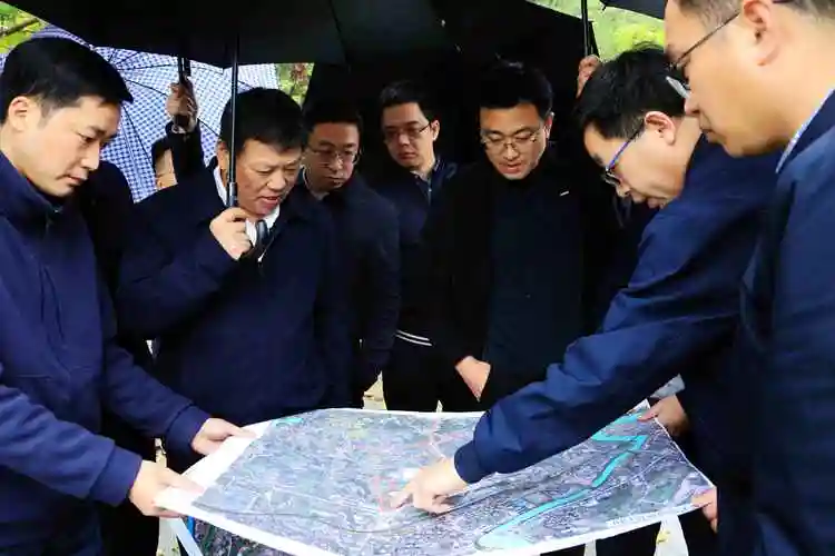 校长张卫国带队赴荣昌区调研