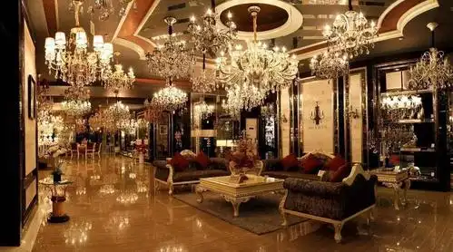 洪家灯具城汇聚精品灯饰点亮品质生活