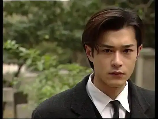 诚邀大家来欣赏白古天乐现代装的美貌