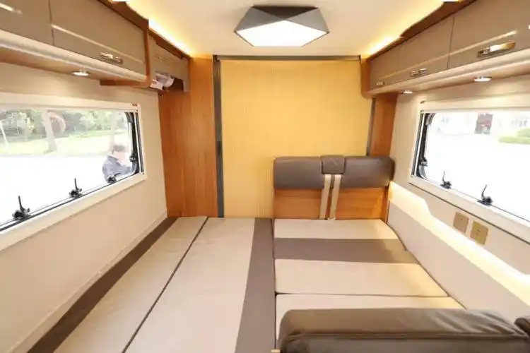 新飞房车丨2068万元最新轻卡房车s100来了