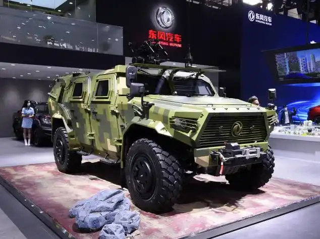 这辆车还"只可远观不可亵玩",东风汽车第三代军用猛士