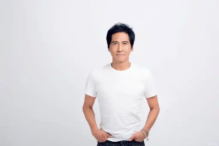 61岁齐秦近况曝光!