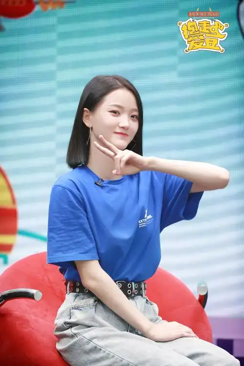 李梦琦曝《创造营》小秘密 再现华晨宇"撩发杀"