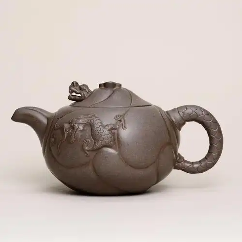 民国 鱼化龙紫砂壶