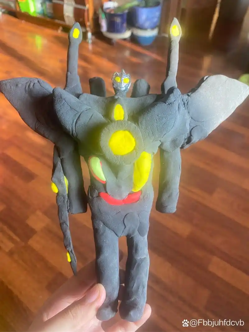 诺亚奥特曼的机甲