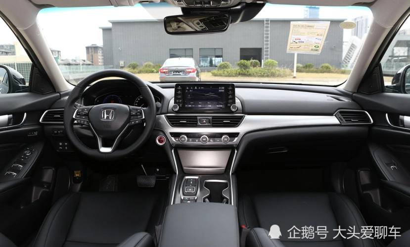 2021款本田雅阁终于登场新车比奔驰e级还漂亮17万看懵帕萨特