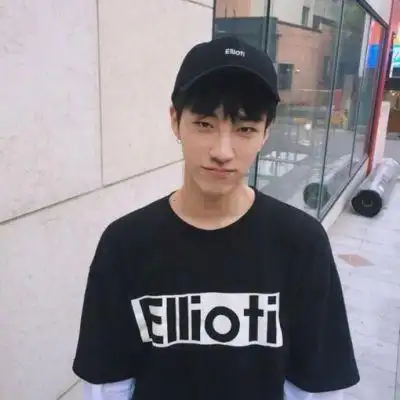 阳光少年帅气男生头像图片大全_www.qqtu8.com