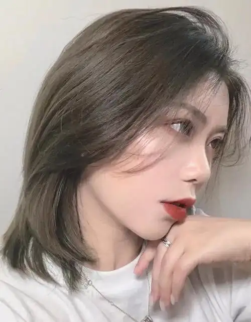 2020年流行这5款发色显白又减龄