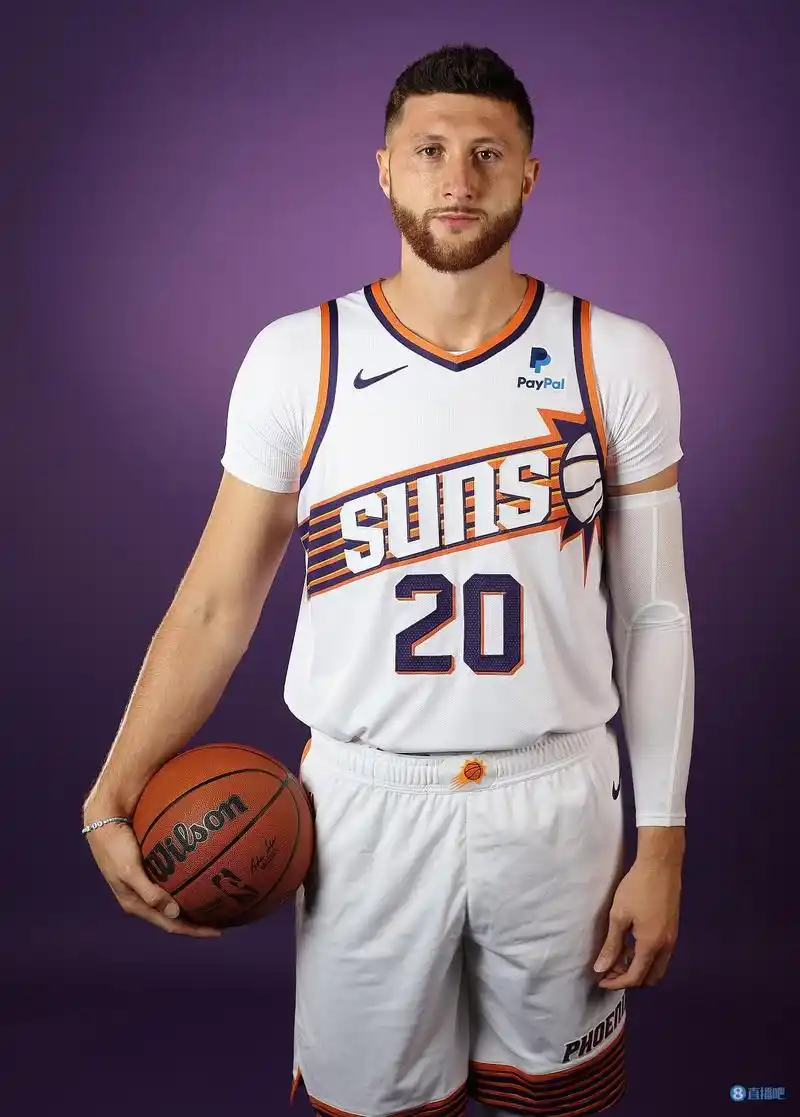 努尔基奇半场6投0中 被浓眉帽了三球-直播吧