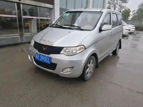 宏光6430m14mt标准型8座增沉版国Ⅳ