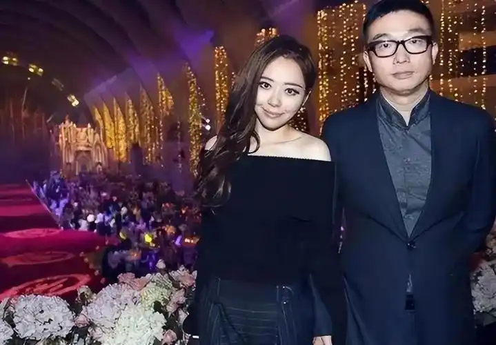 7年过去再看张靓颖逼婚冯轲现场说的话早已暗示悲剧结局