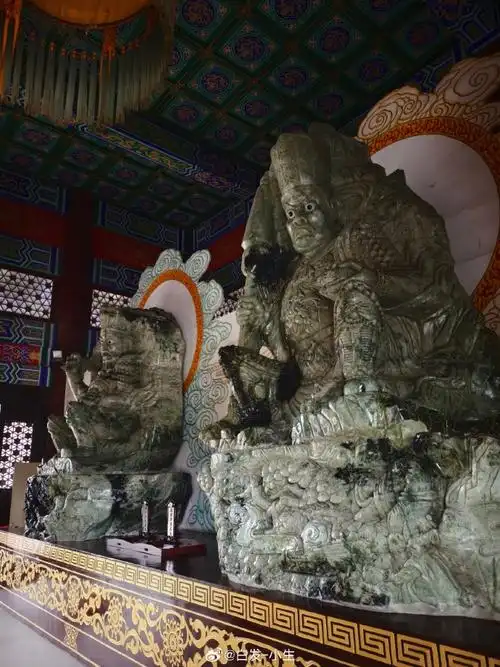 国庆小长假的第十三天,鞍山玉佛寺溜达溜达,洗涤心灵