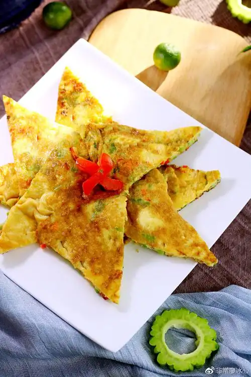 美食摄影师的详细步骤如何把苦瓜煎蛋做的又好看又好吃