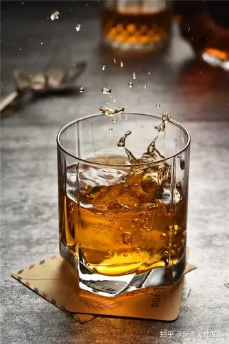 玻璃杯静物摄影