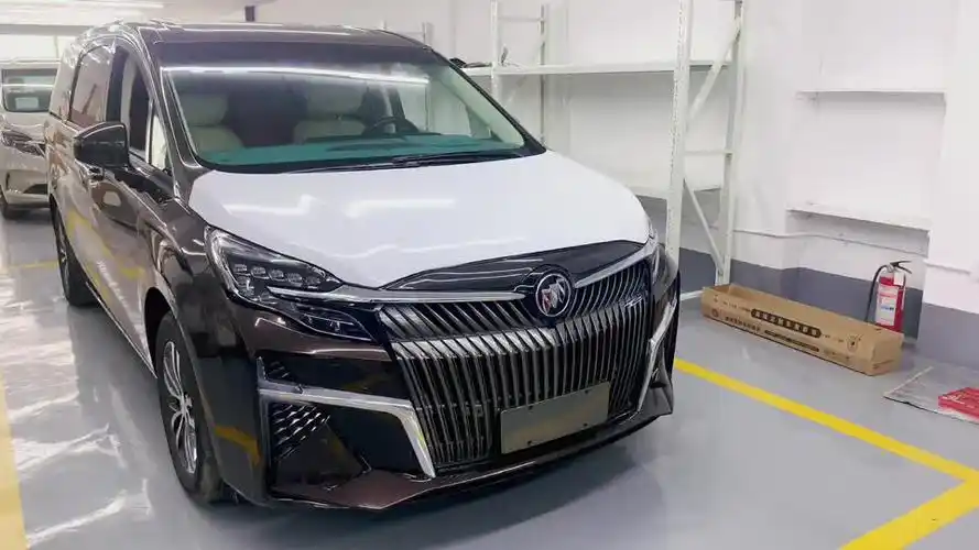 别克gl8双拼色改耀影包围会是什么样的效果呢?