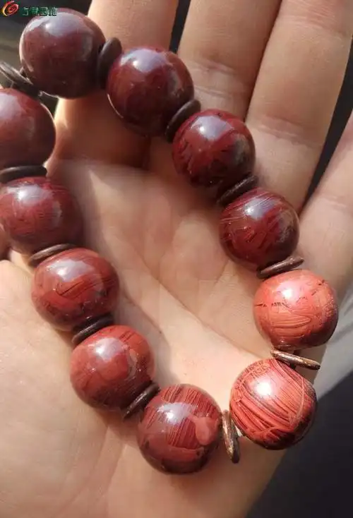 鸡肝石琉璃手串