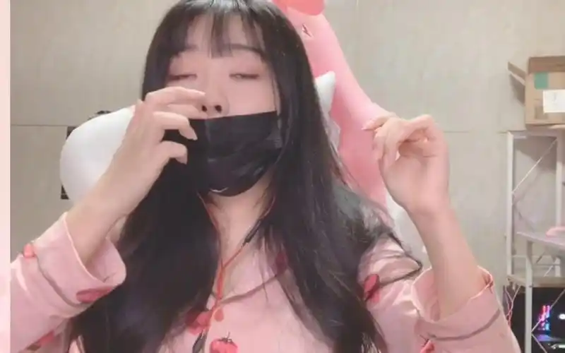 《一条小团团》:又又露脸了,是真的胖!脸是真的大!