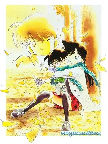 急需一张柯南和毛利兰拥抱的照片,背景:工藤新一与毛利兰拥抱.