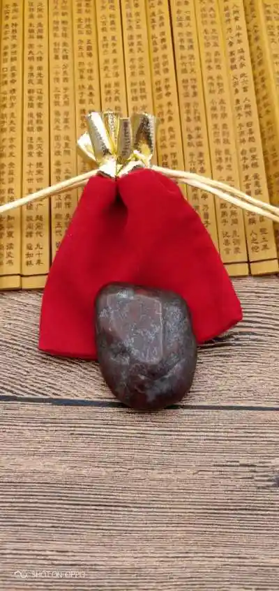 景泰黑又亮陨石 火星石铁陨石,原石,微磁保真,气印