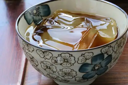 【有爱】所有四川人都吃过的一道甜品-红糖冰粉