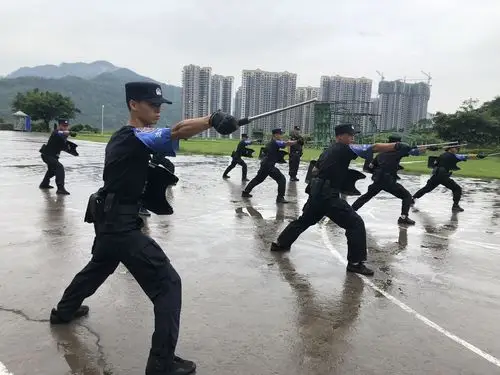 《忠诚保大庆——特警担使命》之雏鹰成长记