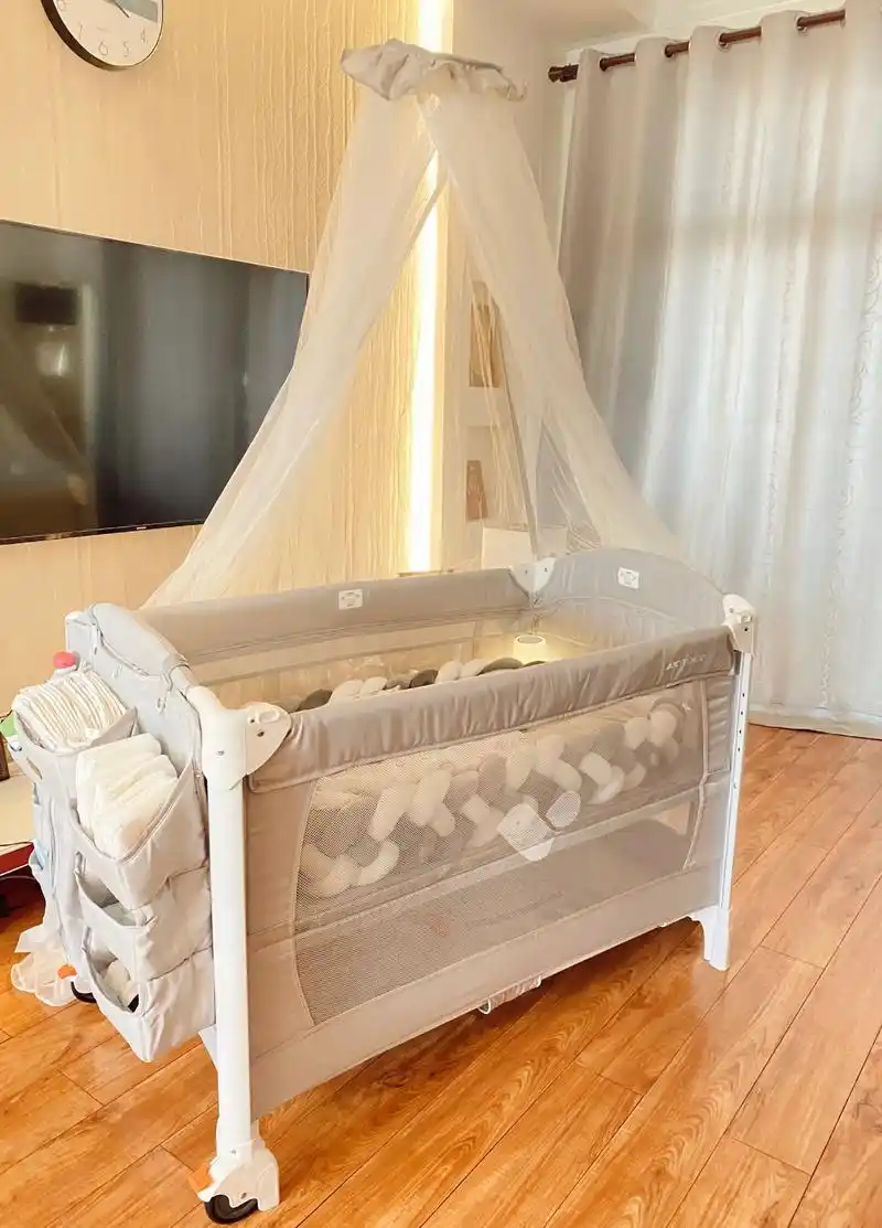 你家宝宝的婴儿床来啦.