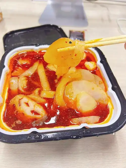 73饿了来碗自热小火锅