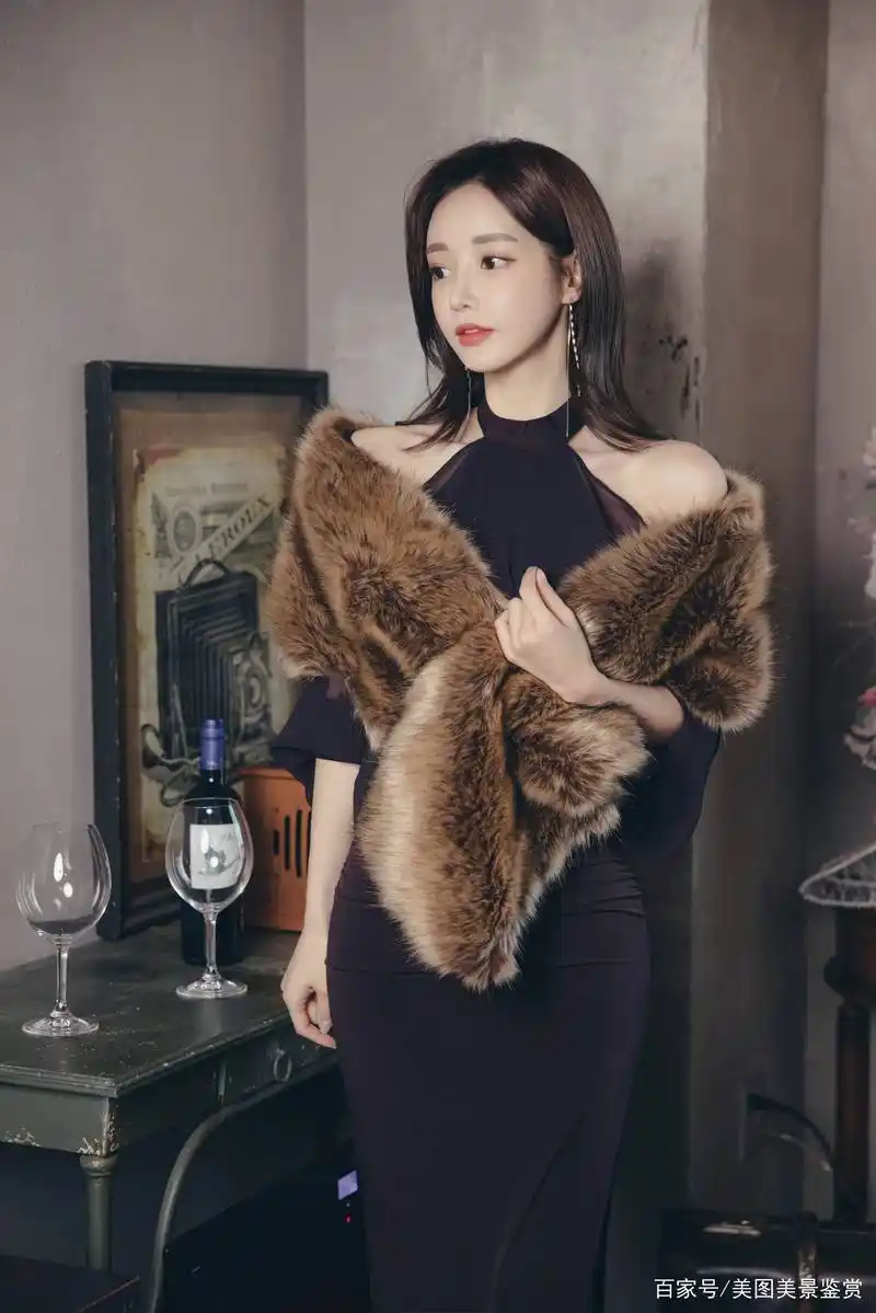 孙允珠定拍高清时尚写真:温莎贵族紫薰香蜜蝴蝶晚礼裙,优雅大方