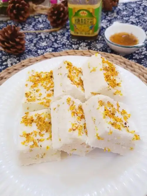 烨700309做的人人都会做的桂花糕豆沙松糕