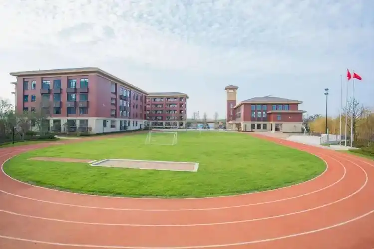 长沙一小学家长质疑新校区甲醛超标,学校:合格