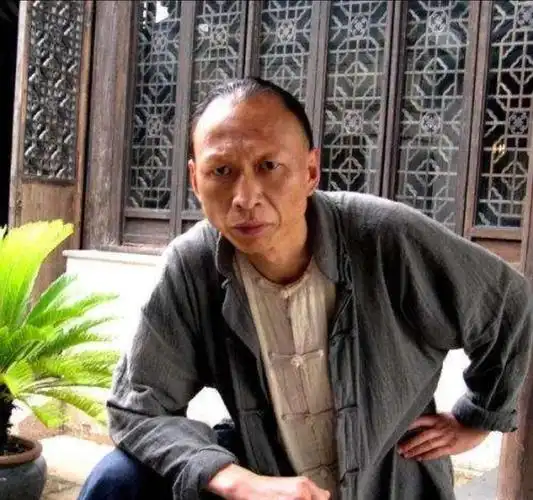 因丑出名的男星李明,角色扮相曾吓哭蒋雯丽,外甥女都直喊讨厌他