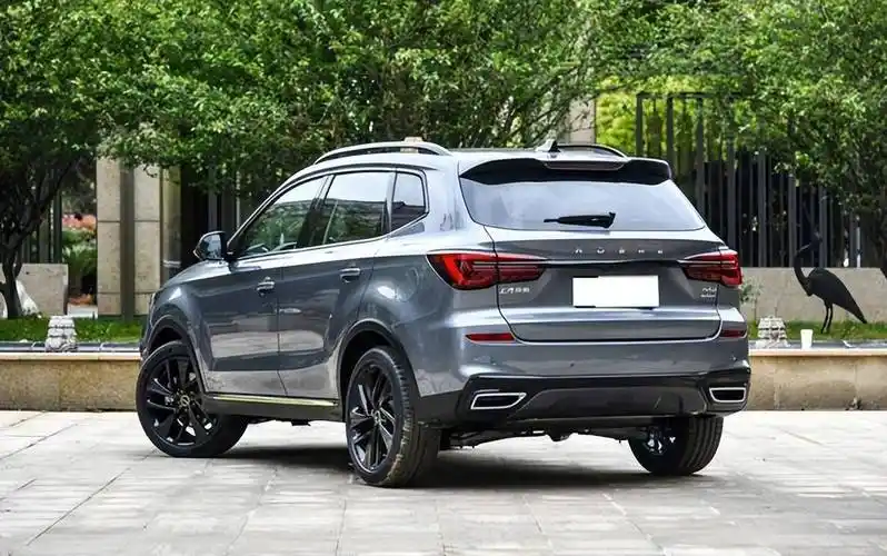 看了吉利博越和瑞虎7,最后13万提辆荣威rx5plus,车主:差距明显_搜狐