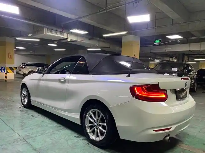 宝马2系敞篷,有喜欢的吗?只要6.8万