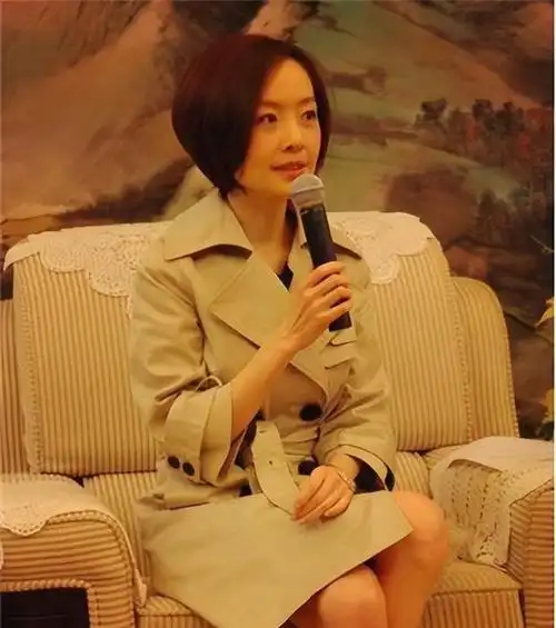 鲁豫走过半生归来仍是一人两段婚姻孩子是她最大的遗憾