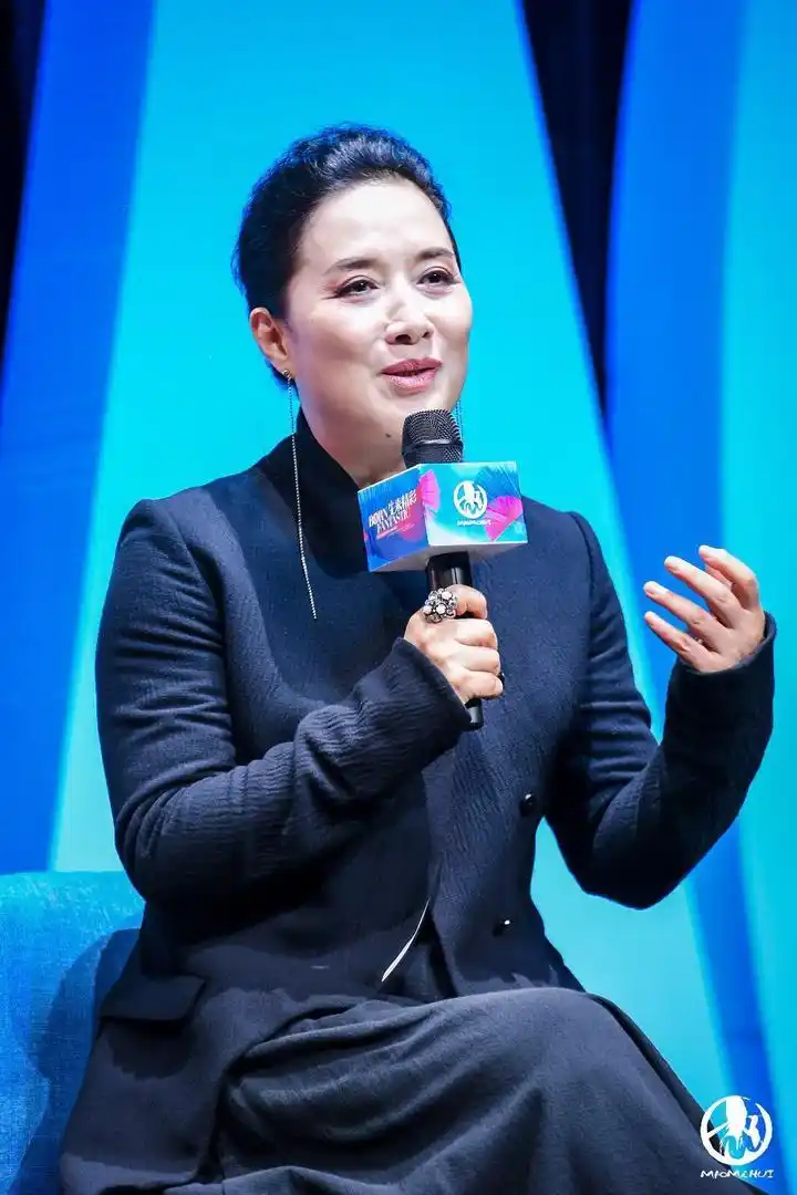 茅威涛被撩哭了