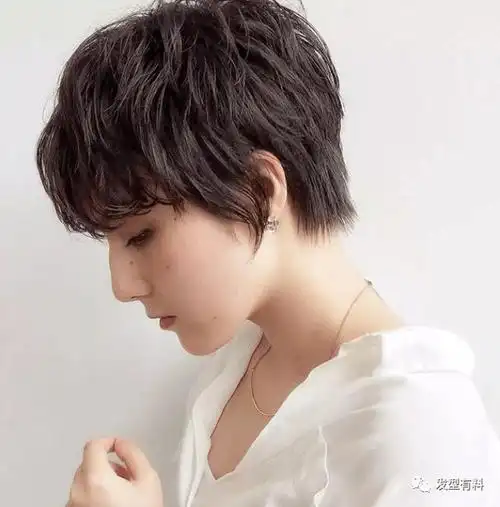 2021流行"蓬松烫"短发|发型|烫发|发量_网易订阅