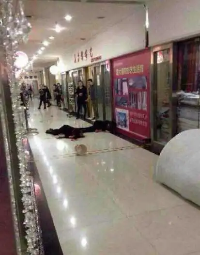 网曝陕西延安一商场发生命案