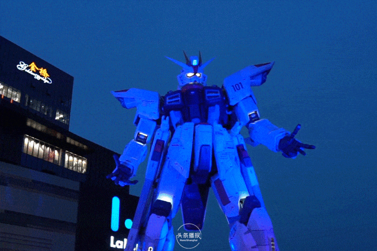 高燃预警,1:1实物大自由高达立像打破次元壁,从动漫"走"进现实!