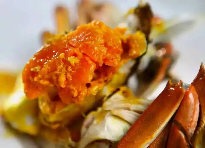 菊香蟹肥,又到了吃螃蟹的季节了,每年9至10月正是螃蟹黄多油满之时.