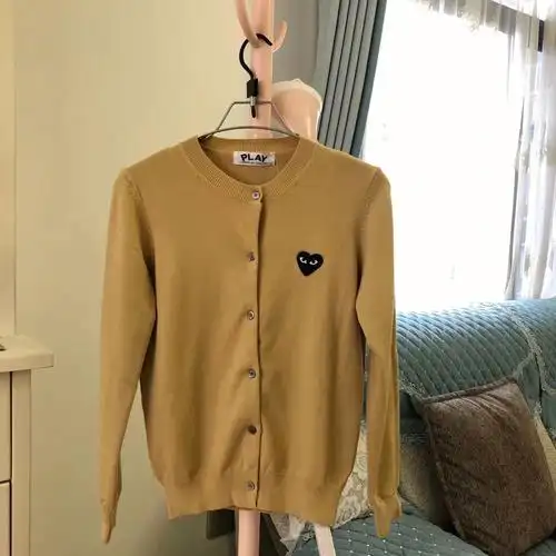 不过百入两件日系川久保玲开衫经典刺绣爱心