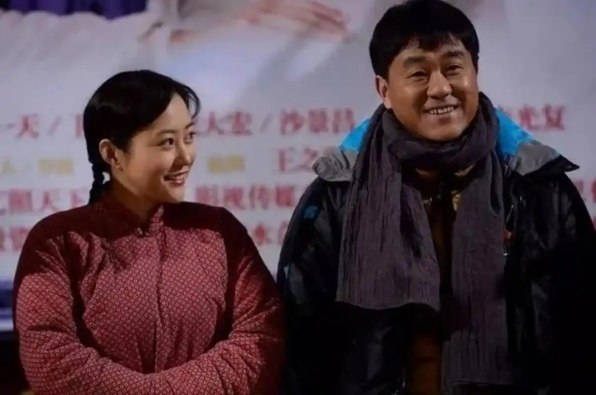 《情满四合院》这部电视剧是由何冰老师主演的70年代的时代爱情剧