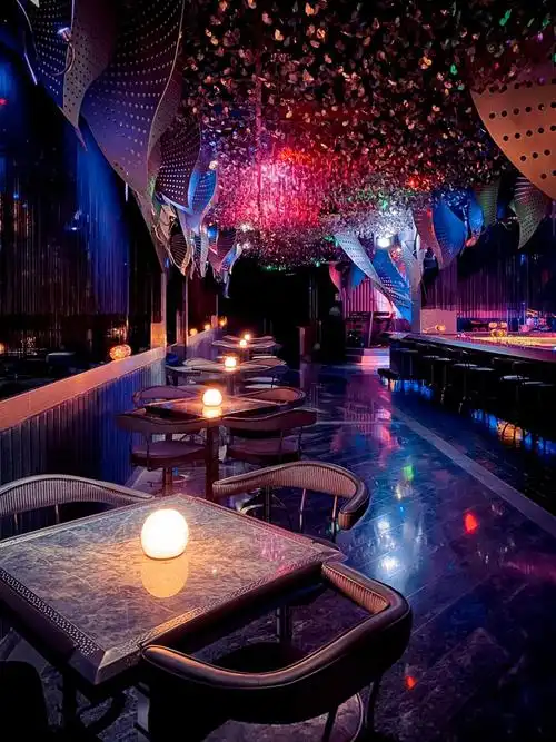 杭州·远洋凯宾斯基酒店14层莫非蝴蝶酒吧