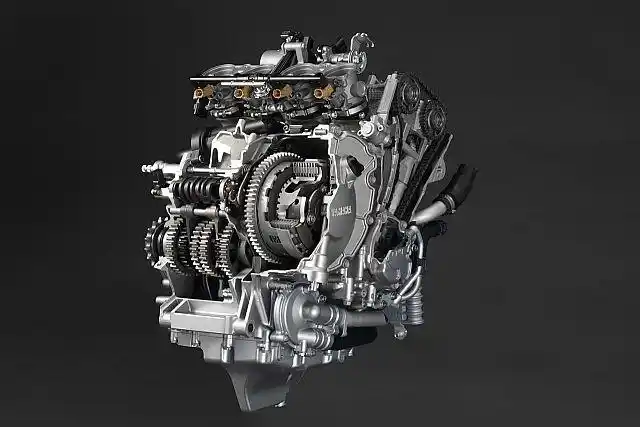 十字曲轴引擎被全面改造后最大动力输出可达200匹.