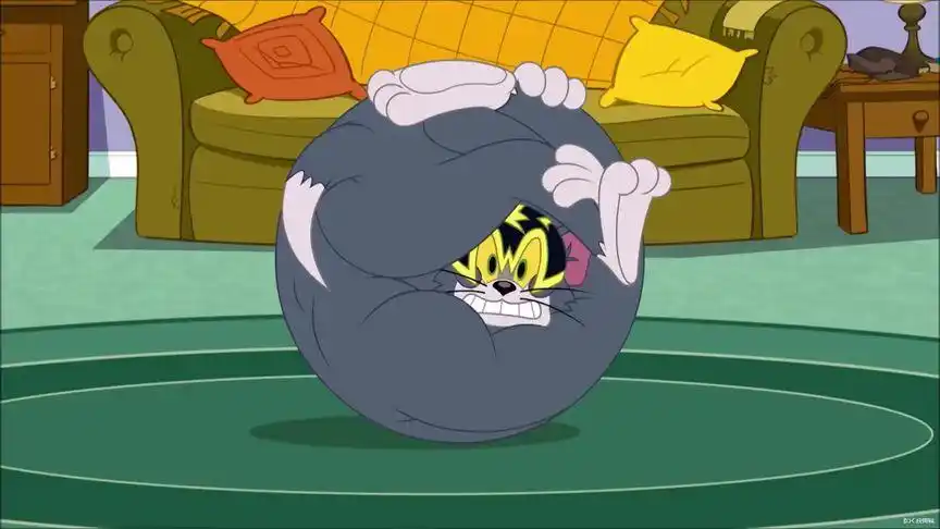 猫和老鼠变成大力士 秀肌肉