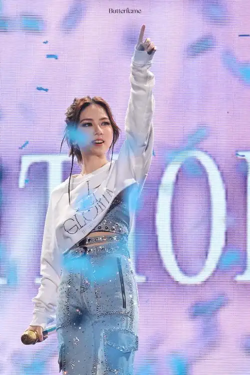 邓紫棋iamgloria世界巡回演唱会